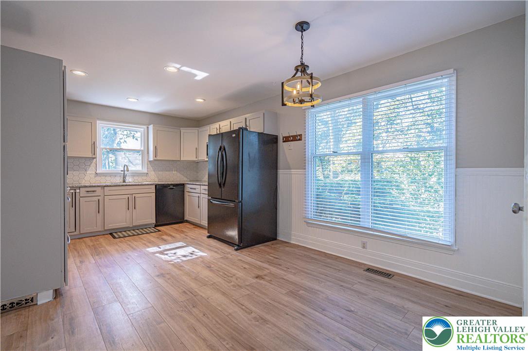 1039 Public Road Bethlehem, PA 18015 - Photo 12 of 48 Gallery Image 12