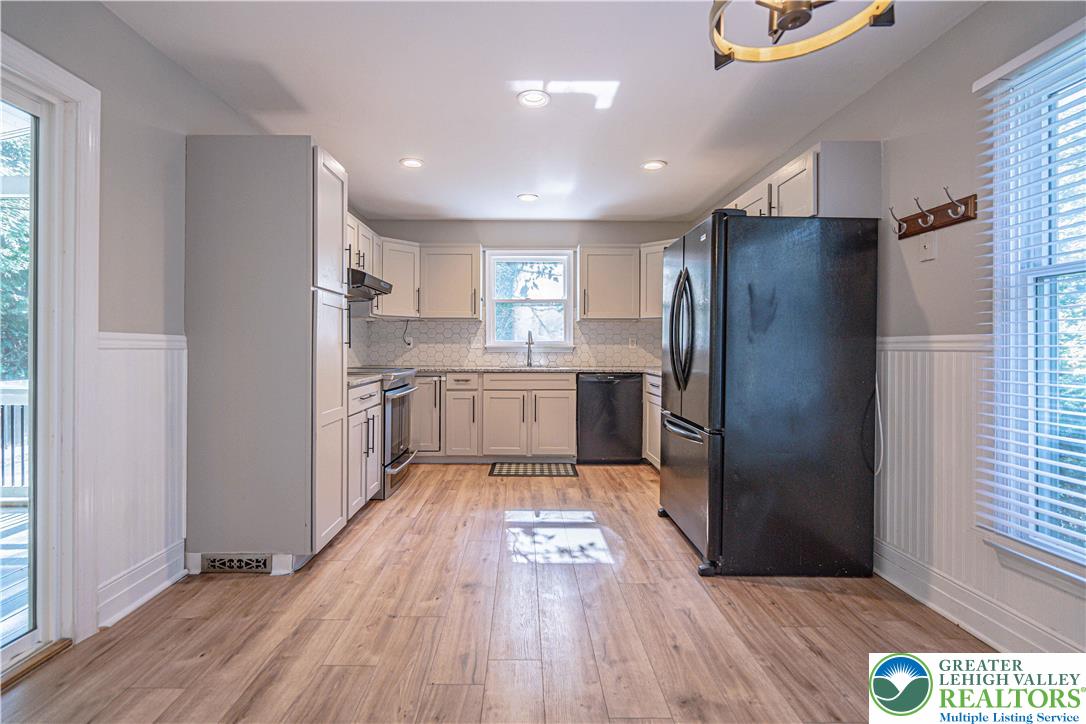 1039 Public Road Bethlehem, PA 18015 - Photo 13 of 48 Gallery Image 13