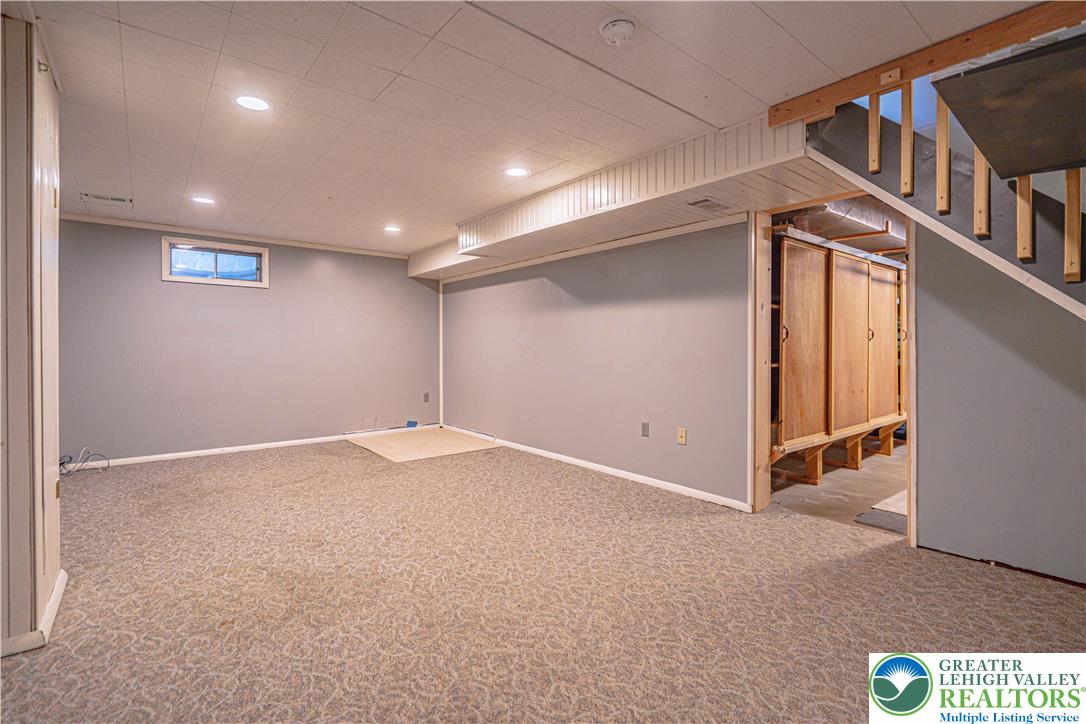 1039 Public Road Bethlehem, PA 18015 - Photo 30 of 48 Gallery Image 30