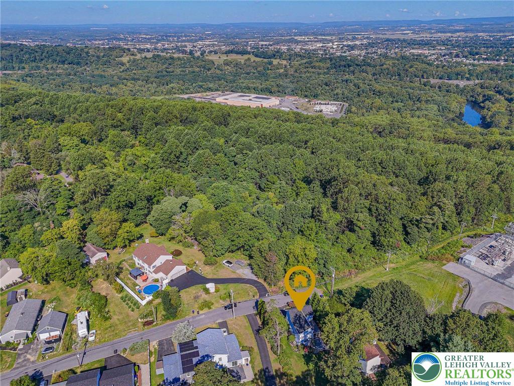 1039 Public Road Bethlehem, PA 18015 - Photo 7 of 48 Gallery Image 7