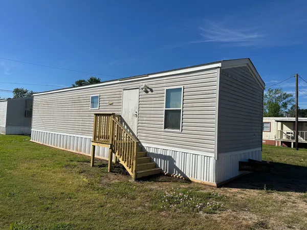 $950 | 1301 Avenue A, Unit 15, Sweeny, TX 77480