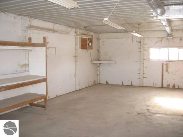 5636 Miller Road Buckley, MI 49620 - Photo 22 of 25 1723522-21.JPG