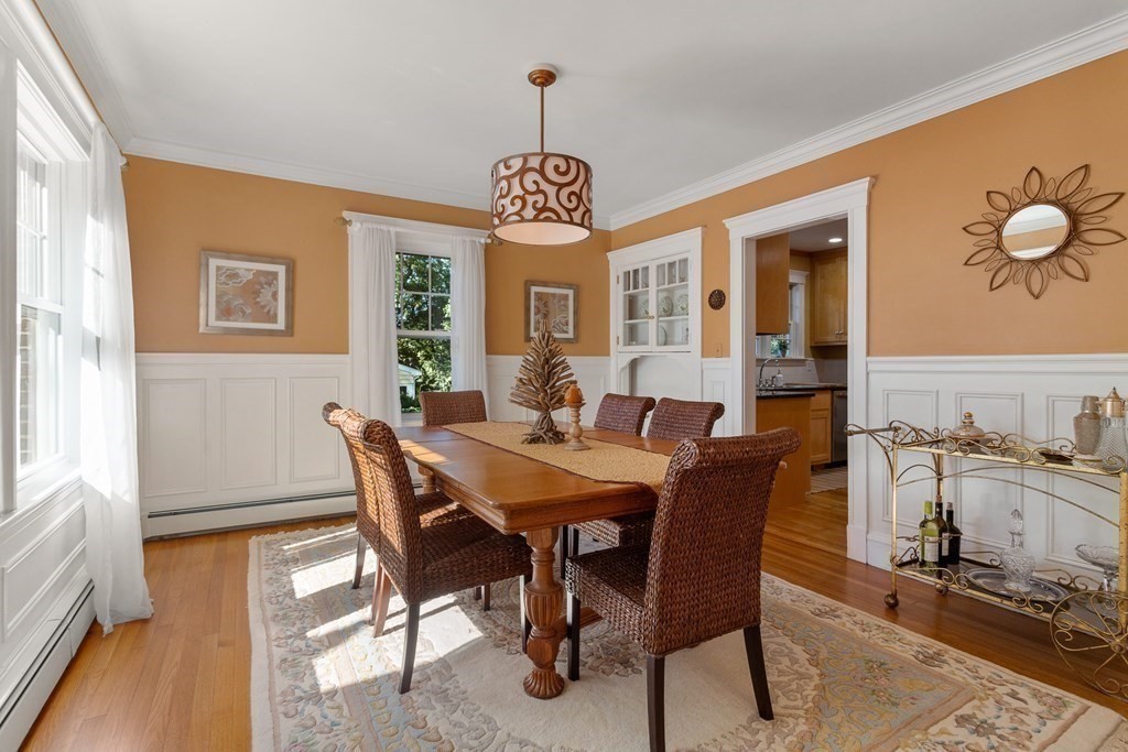 75 Cliff Road Milton, MA 02186 - Photo 12 of 31 Gallery Image 12