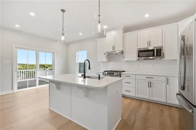 $439,990 | 1053 Black Sands Drive, Jeannette, PA 15644