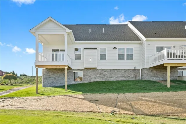 $439,990 | 1053 Black Sands Drive, Jeannette, PA 15644