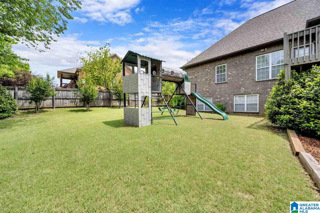 585 Overlook Road Fultondale, AL 35068 - Photo 2 of 27