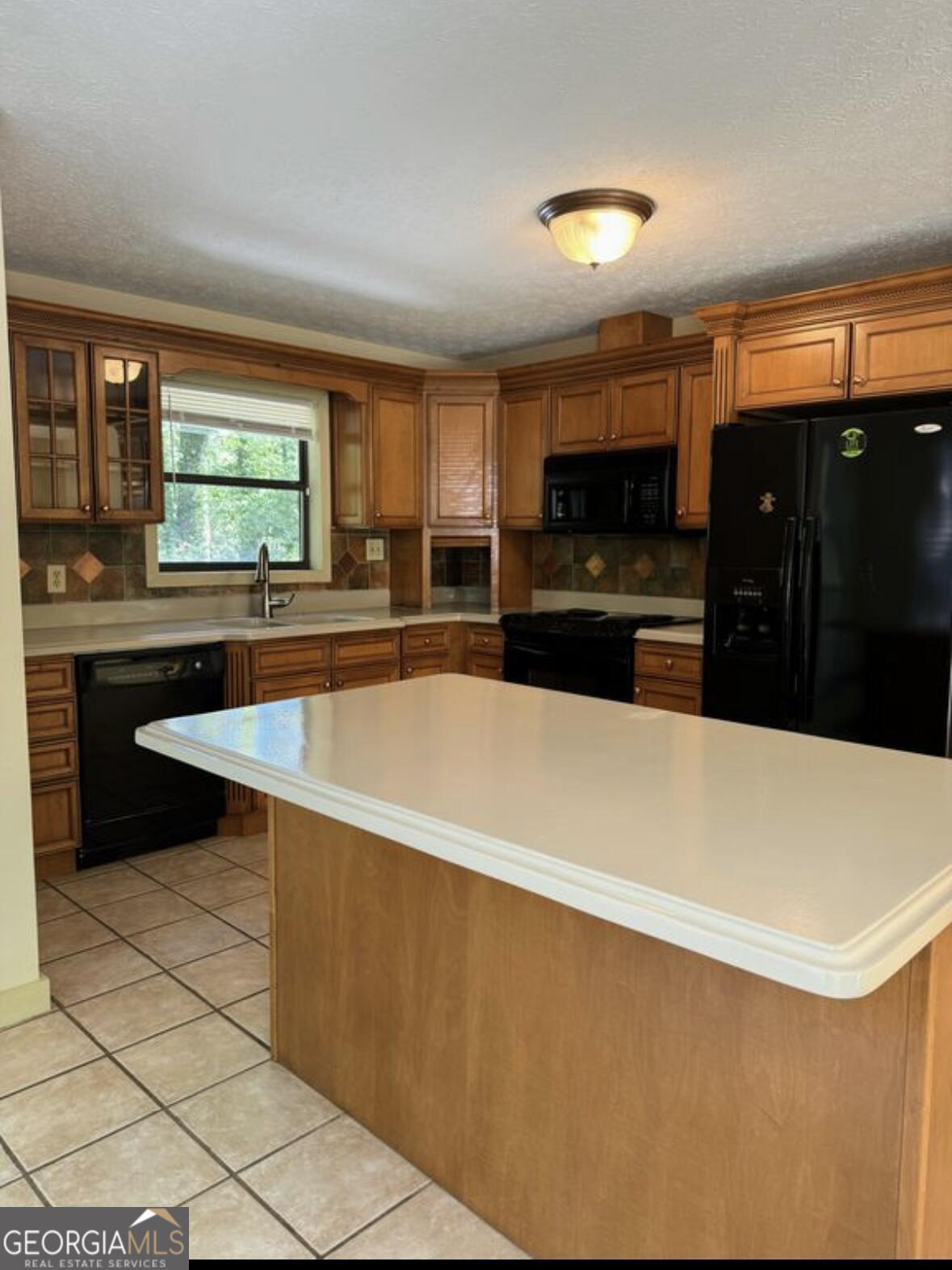 2905 Hembree Road Northeast Marietta, GA 30062 - Photo 2 of 6