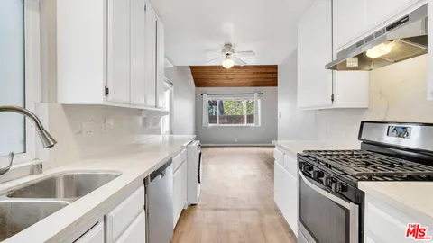 $1,699,000 | 535 Venice Way, Los Angeles, CA 90291