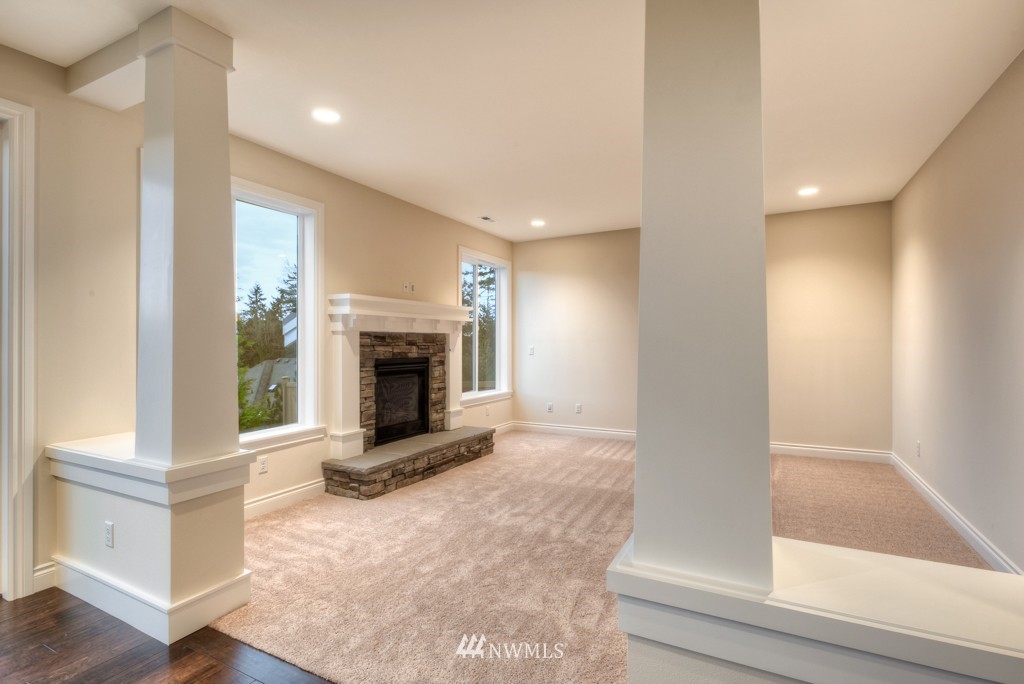 19038 178th Place Southeast, Unit 66 Renton, WA 98058 - Photo 5 of 20 Gallery Image 5
