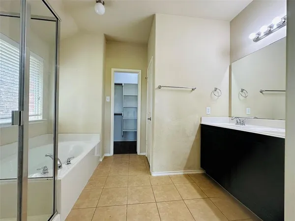 $2,595 | 905 Golden Bear Lane, McKinney, TX 75072