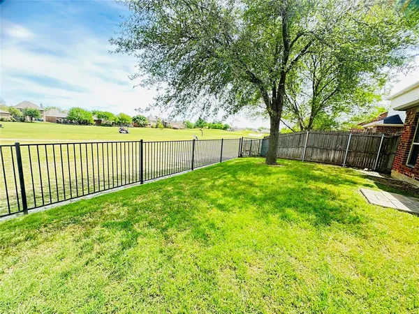 $2,595 | 905 Golden Bear Lane, McKinney, TX 75072