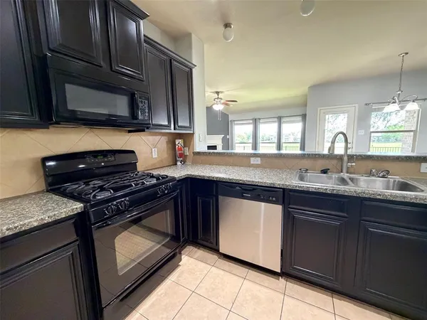 $2,595 | 905 Golden Bear Lane, McKinney, TX 75072