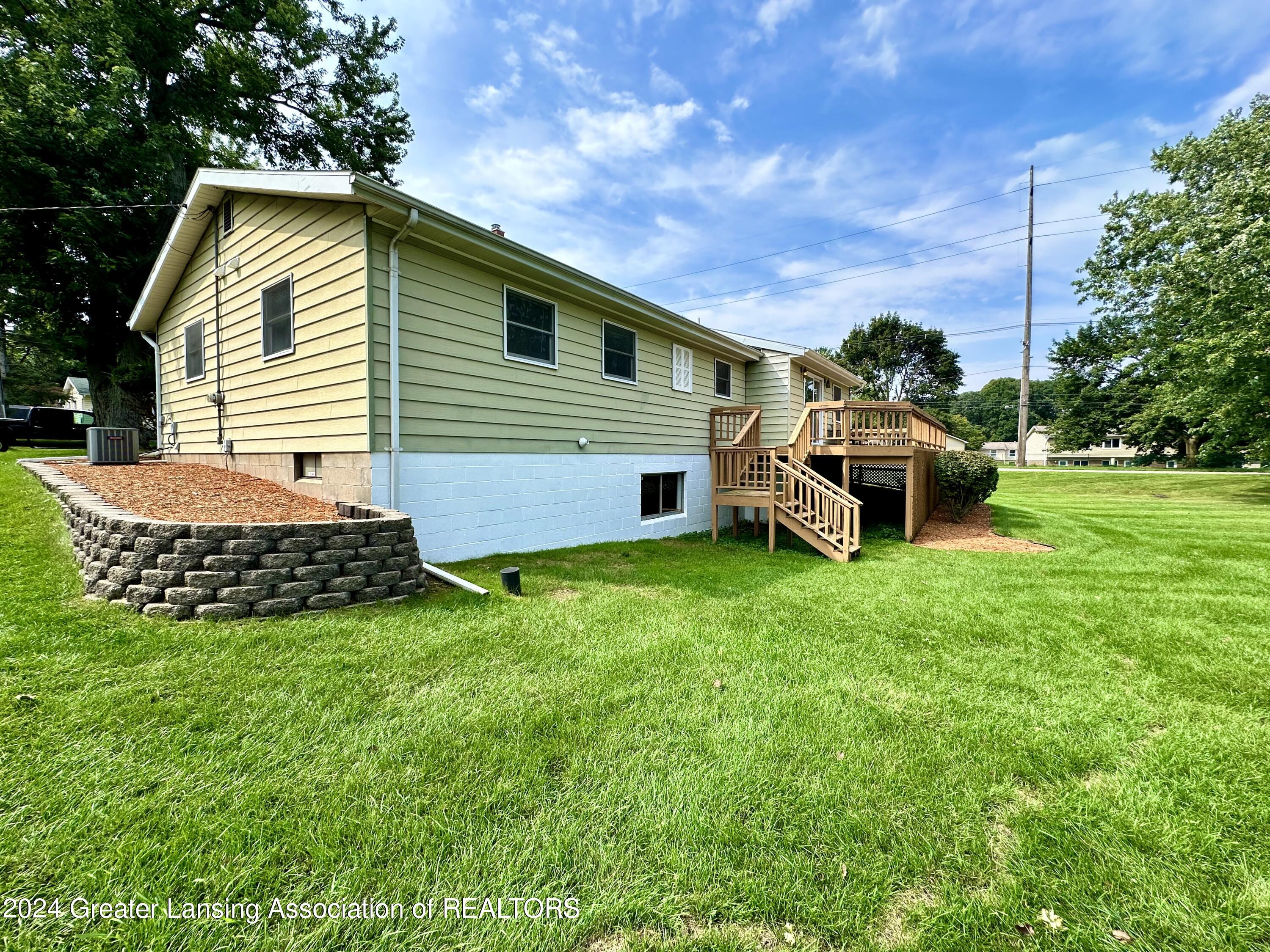 2009 Wabash Road Lansing, MI 48910 - Photo 44 of 50 IMG_8033