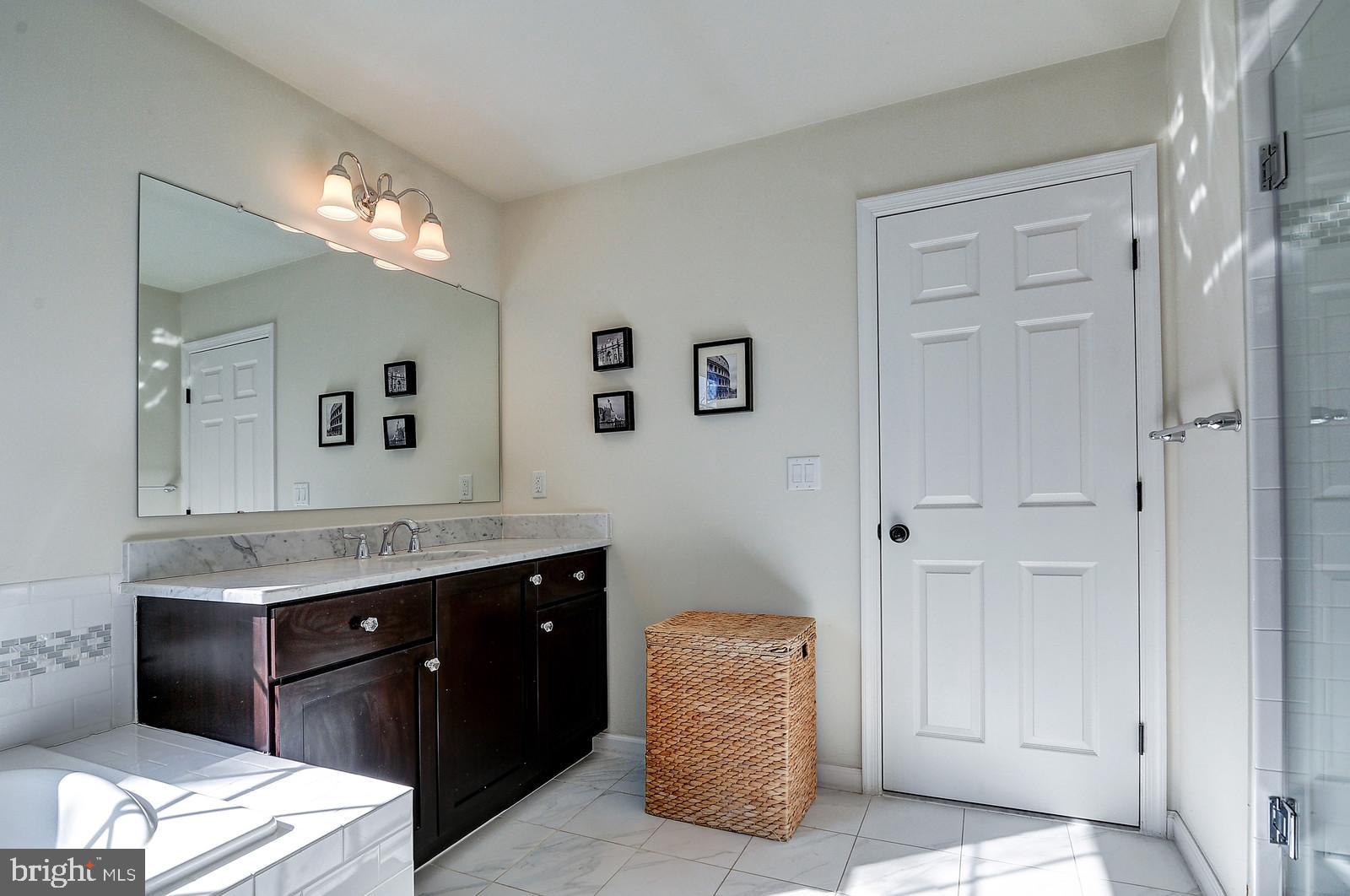 6 Meadows Court Pennington, NJ 08534 - Photo 34 of 51 Gallery Image 34