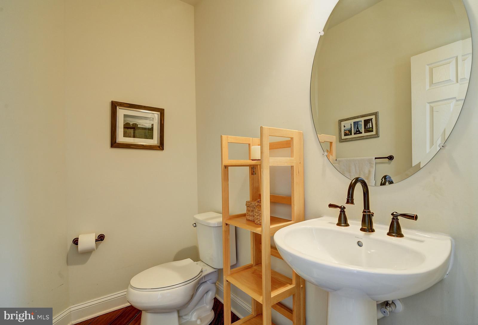 6 Meadows Court Pennington, NJ 08534 - Photo 47 of 51 Powder room