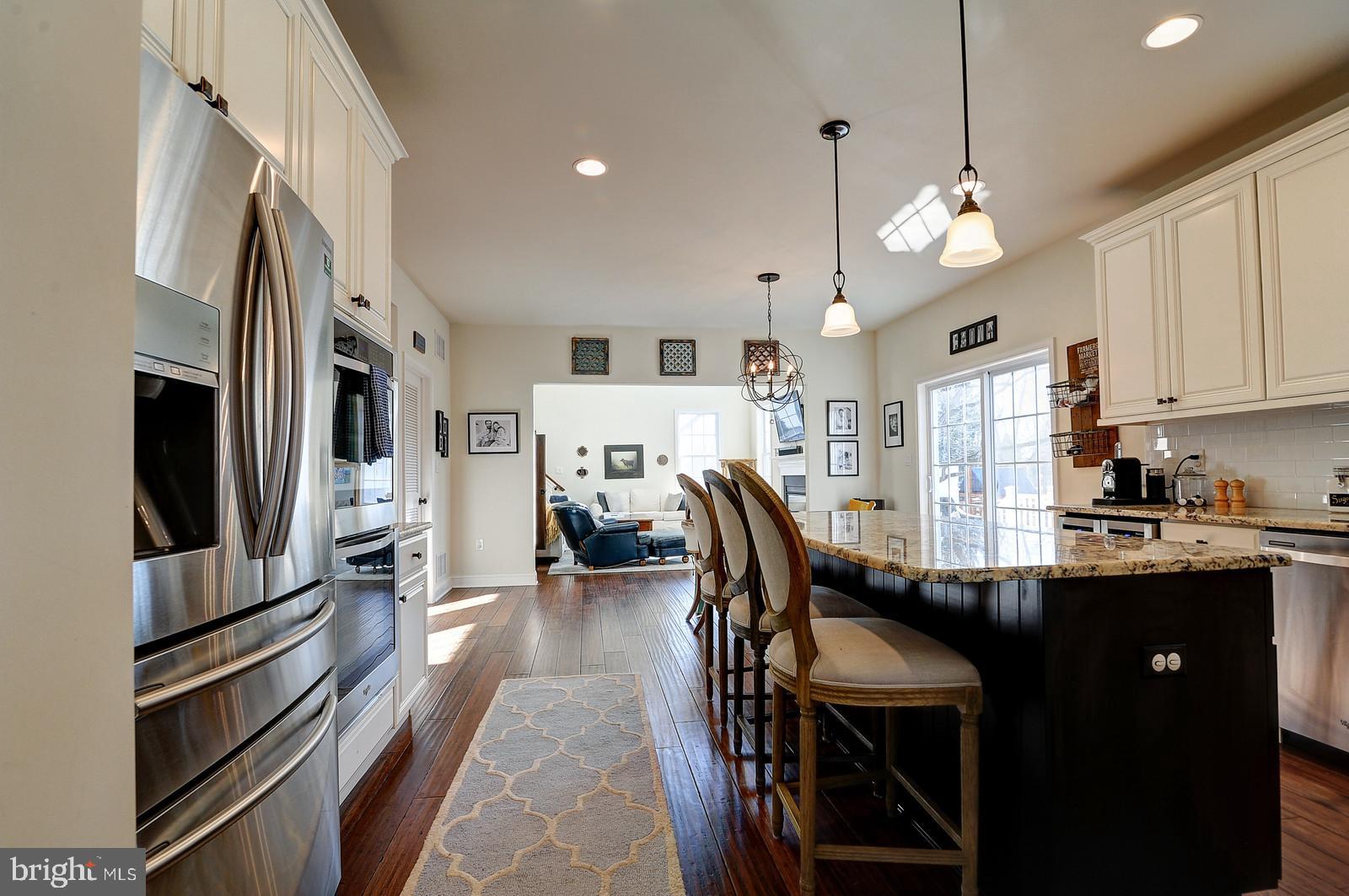 6 Meadows Court Pennington, NJ 08534 - Photo 8 of 51 Gallery Image 8