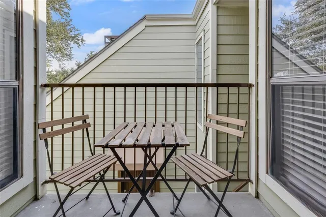 $1,025 | 3101 Sondra Drive, Unit 302, Fort Worth, TX 76107