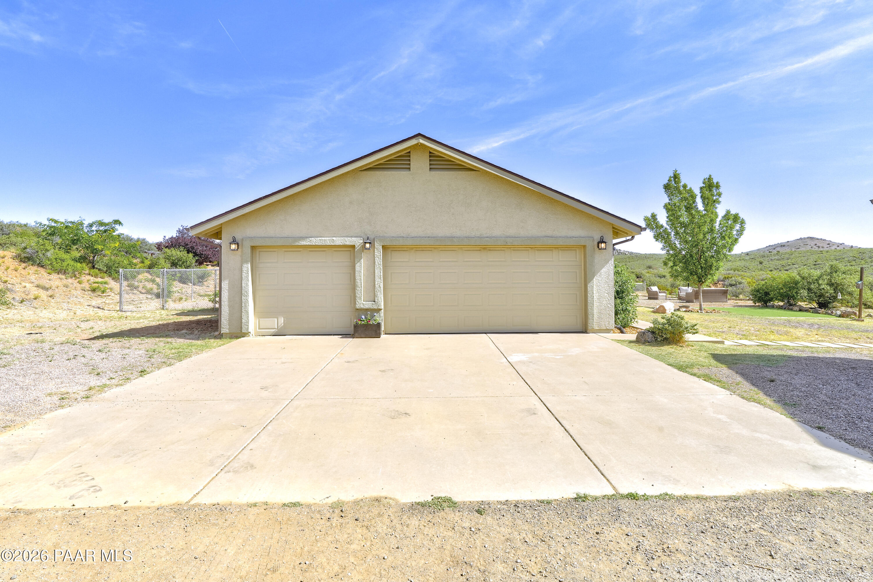 7305 South Rigger Road Mayer, AZ 86333 - Photo 27 of 50 Garage View 2