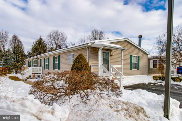 $124,900 | 142 Tulip Circle, Ephrata, PA 17522