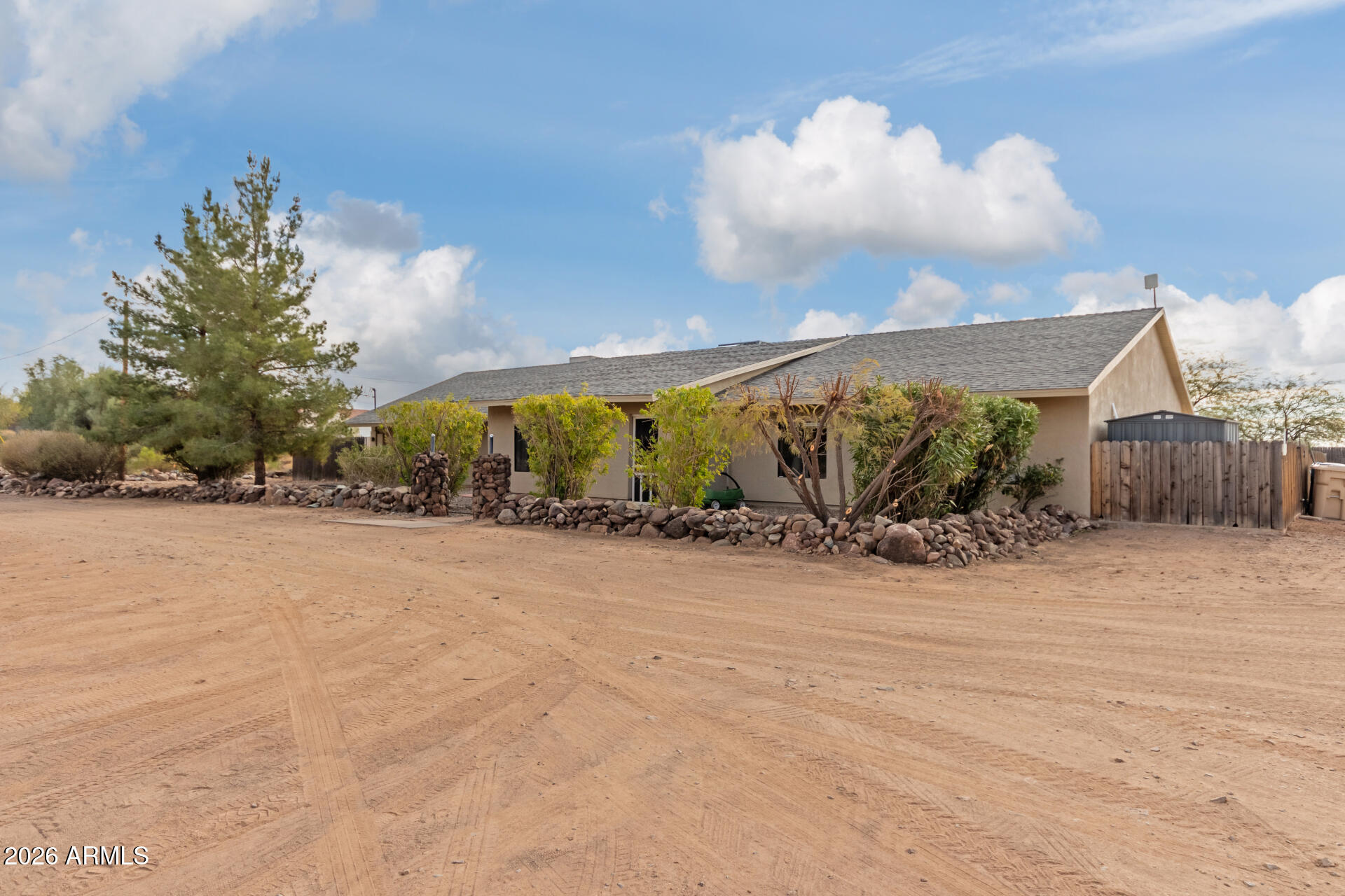 313 West Saddle Mountain Road Phoenix, AZ 85086 - Photo 5 of 54 05 Saddle Mountain