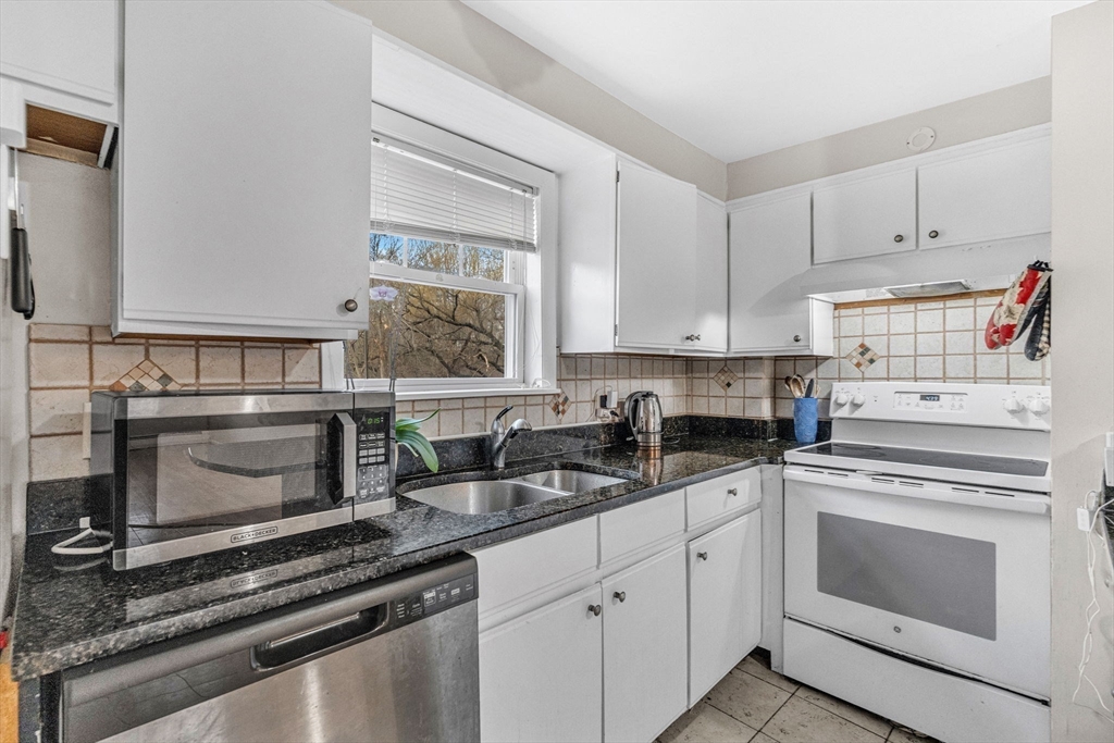 177 Franklin Street, Unit 2 Stoneham, MA 02180 - Photo 13 of 23