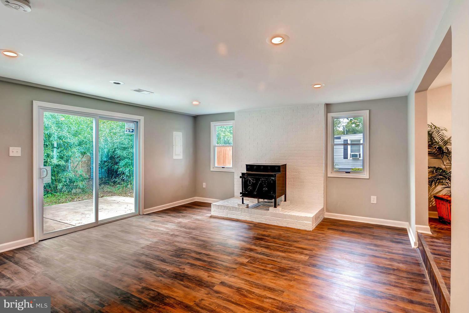 3907 Walters Road Edgewood, MD 21040 - Photo 15 of 30 Family Room