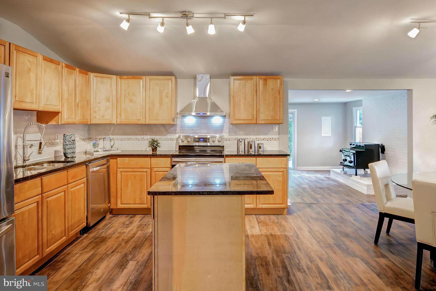 3907 Walters Road Edgewood, MD 21040 - Photo 10 of 30 Kitchen