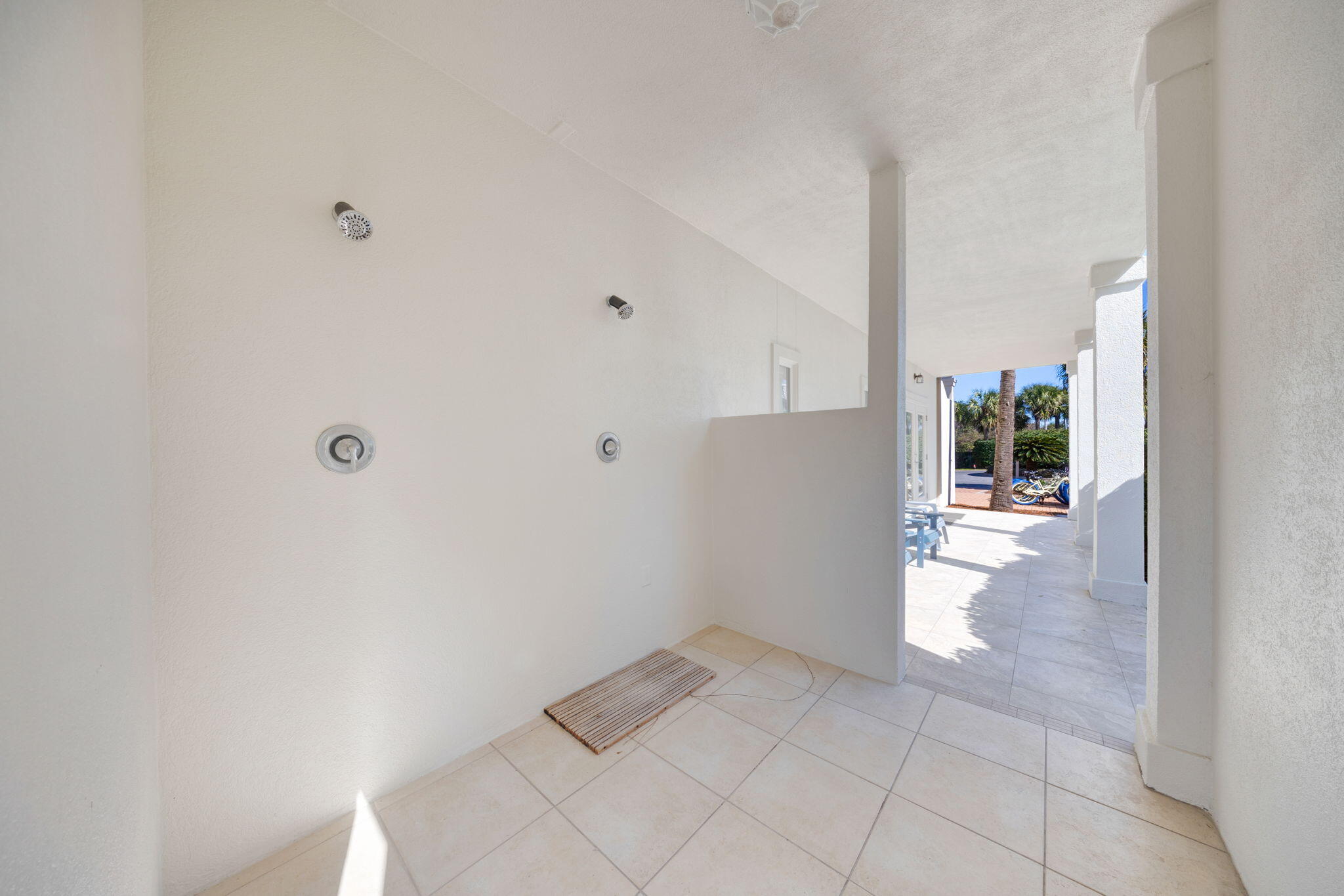 44 South Grande Beach Drive Santa Rosa Beach, FL 32459 - Photo 62 of 68 a view of an empty room