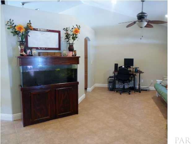 8517 John Hamm Road Milton, FL 32583 - Photo 4 of 15 Gallery Image 4