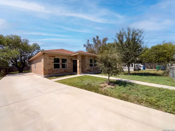 $210,000 | 102 Bowdoin Street, San Antonio, TX 78237