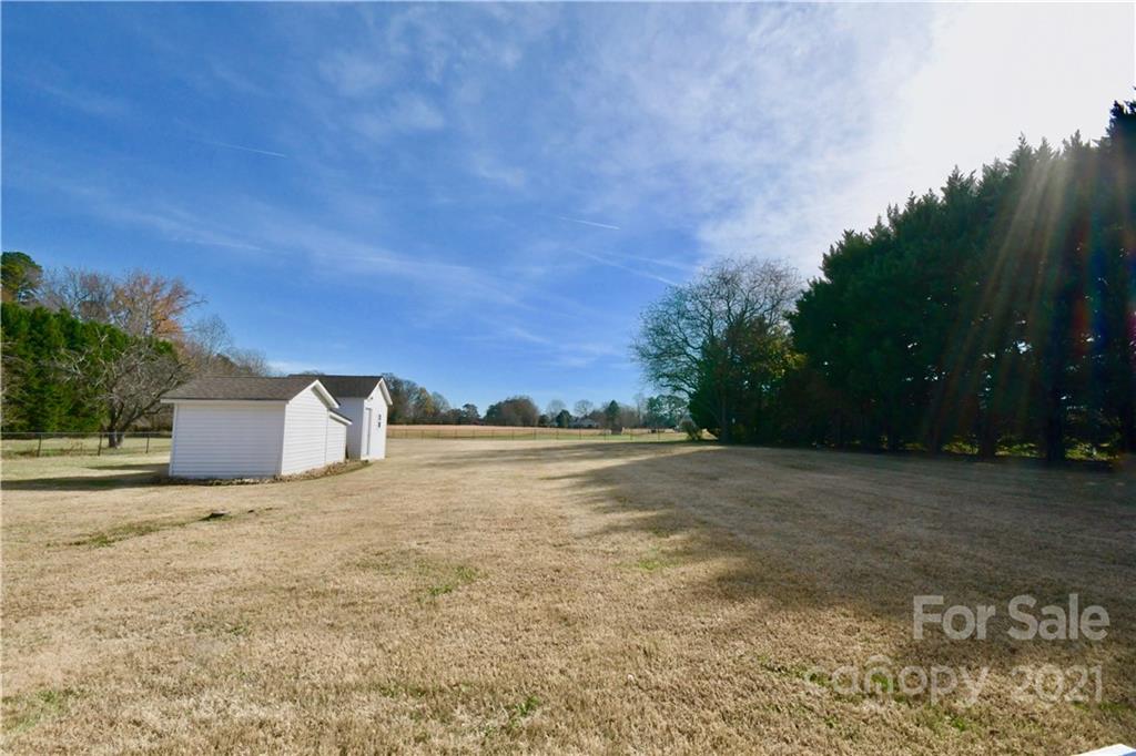 3300 Dan Hood Road Matthews, NC 28105 - Photo 16 of 27 Gallery Image 16