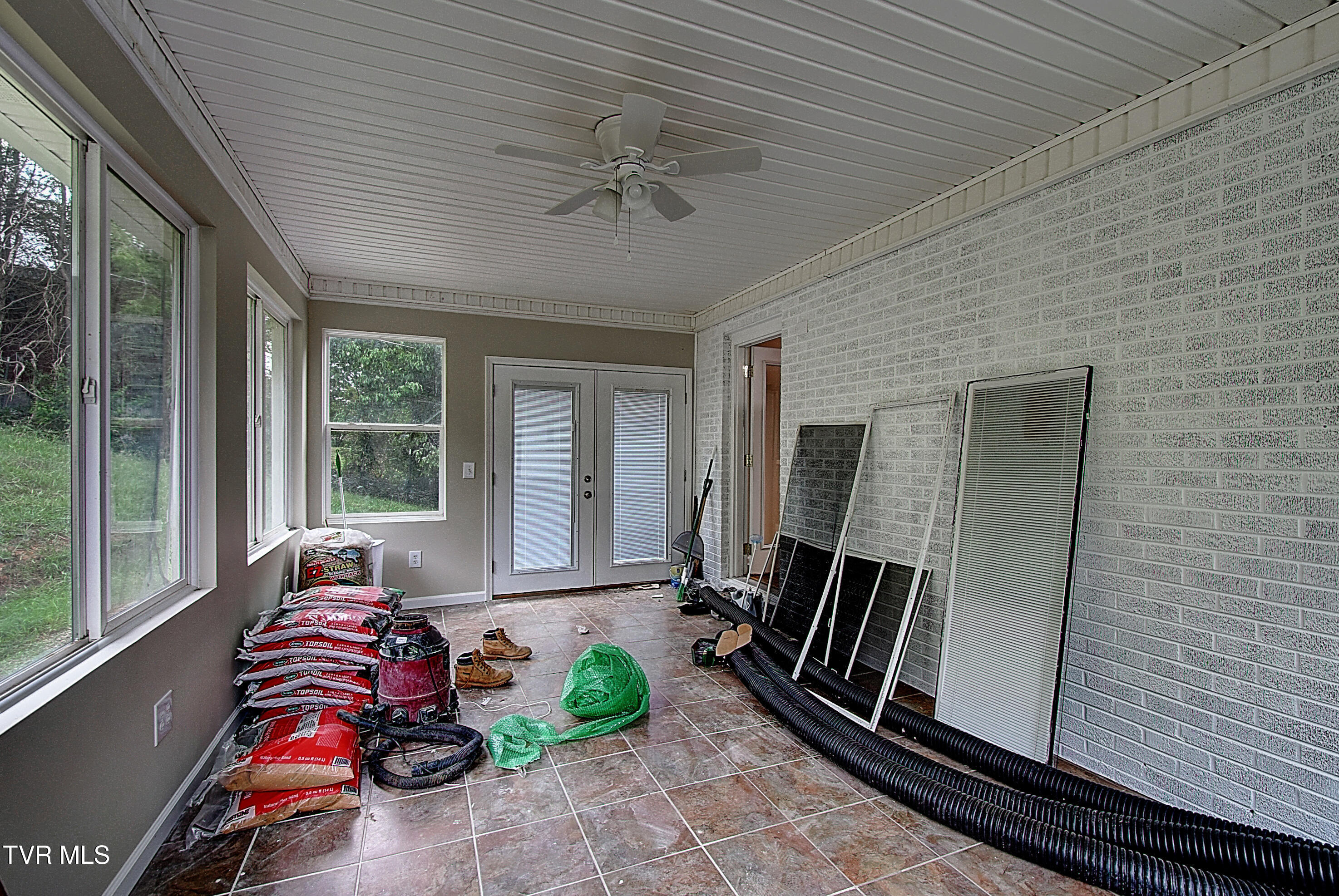 1660 Rock Springs Road Kingsport, TN 37664 - Photo 21 of 30 DSC_0478And8more