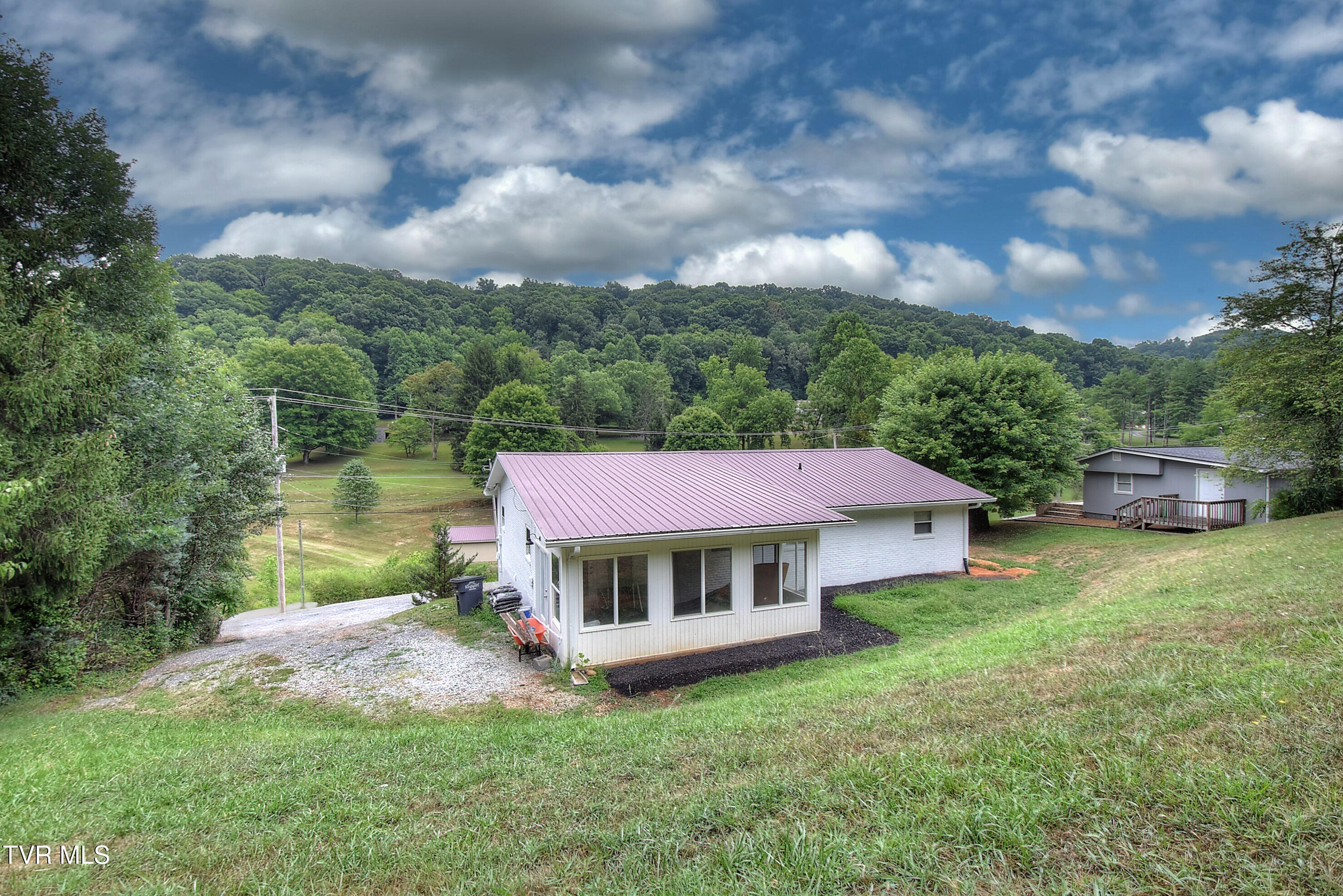 1660 Rock Springs Road Kingsport, TN 37664 - Photo 6 of 30 DSC_0607_08_09_10_11_12 (1)