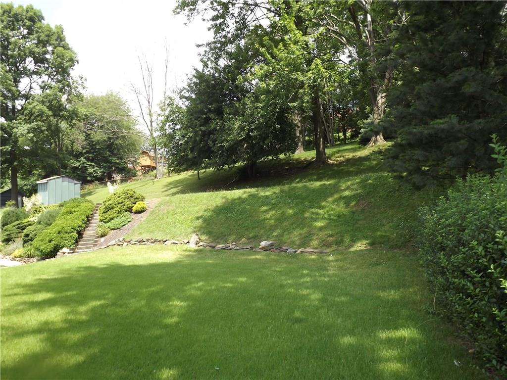 1609 McCully Road Castle Shannon, PA 15234 - Photo 3 of 12 Gallery Image 3