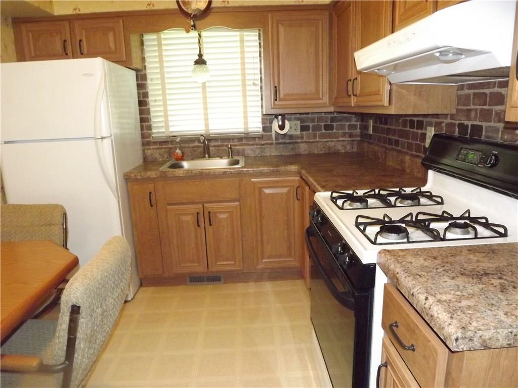 1609 McCully Road Castle Shannon, PA 15234 - Photo 7 of 12 Gallery Image 7