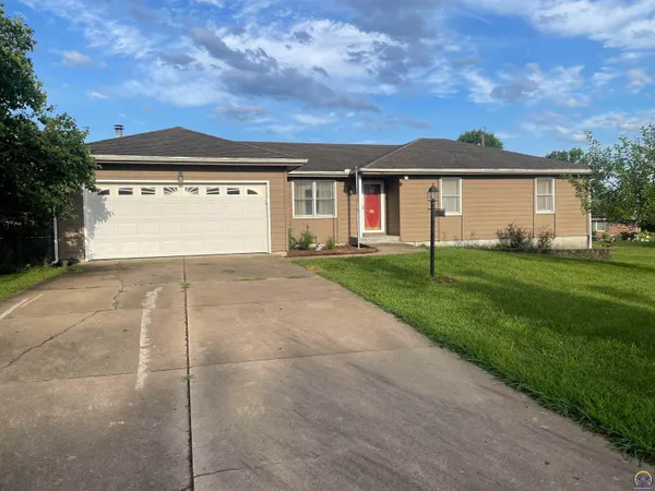 $289,500 | 4117 Southeast Colorado Avenue, Topeka, KS 66609