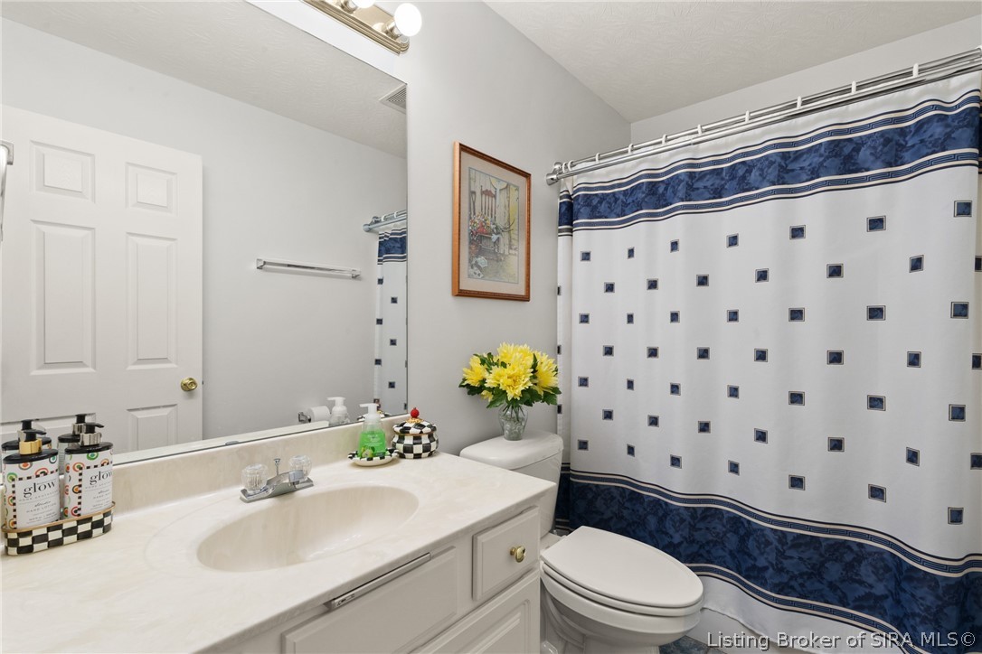 1056 Brookstone Court Georgetown, IN 47122 - Photo 24 of 62