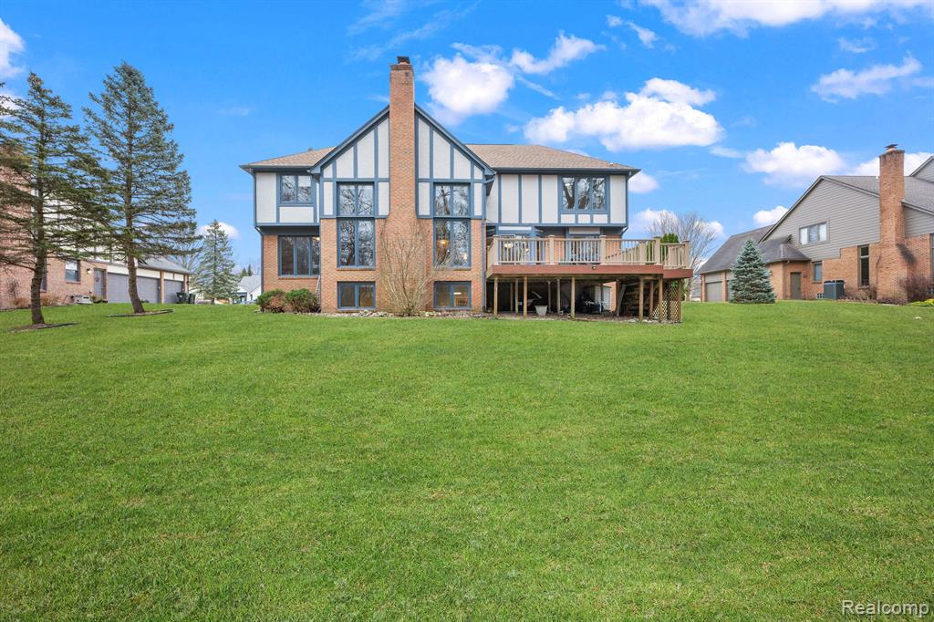 1384 Lakeview Drive Rochester Hills, MI 48306 - Photo 11 of 65