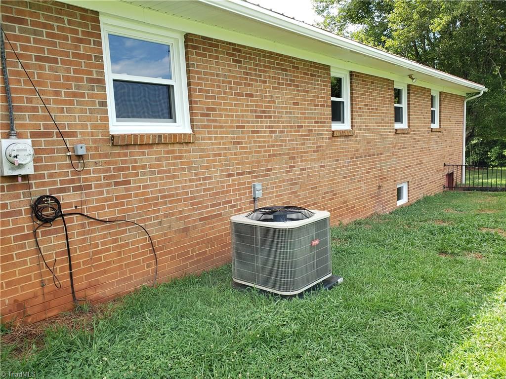 1463 Smith Road Westfield, NC 27053 - Photo 14 of 15 Gallery Image 14