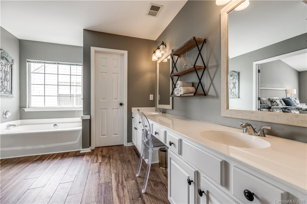 3529 Arborhill Road Charlotte, NC 28270 - Photo 29 of 44 Gallery Image 29