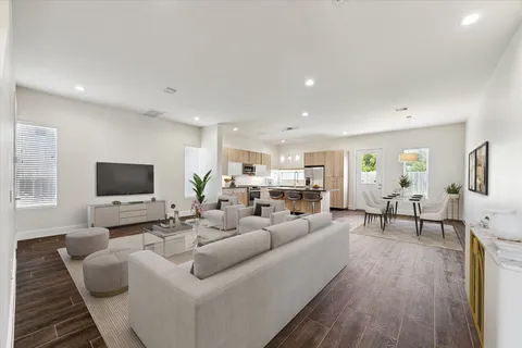 $365,000 | 2220 Cortijo Place, Houston, TX 77091