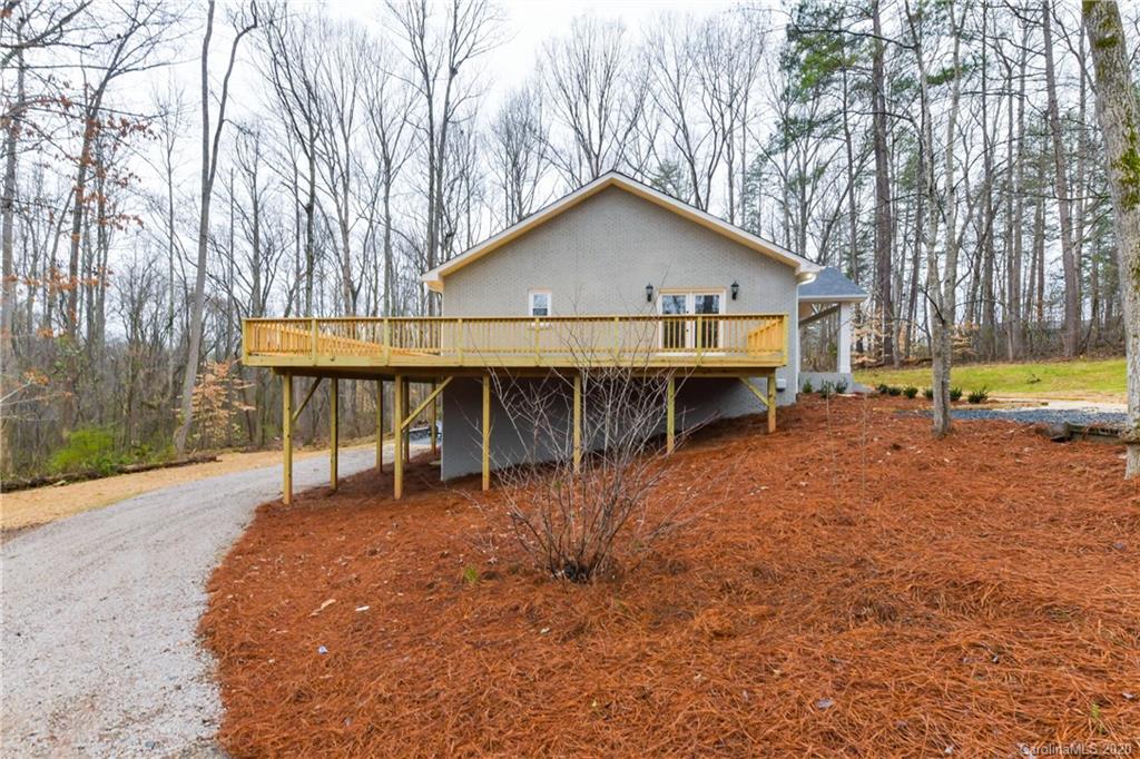 737 Ormand Road York, SC 29745 - Photo 3 of 32 Gallery Image 3