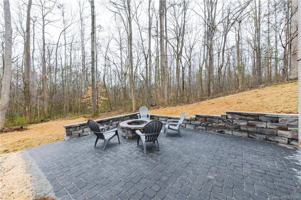 737 Ormand Road York, SC 29745 - Photo 4 of 32 Gallery Image 4