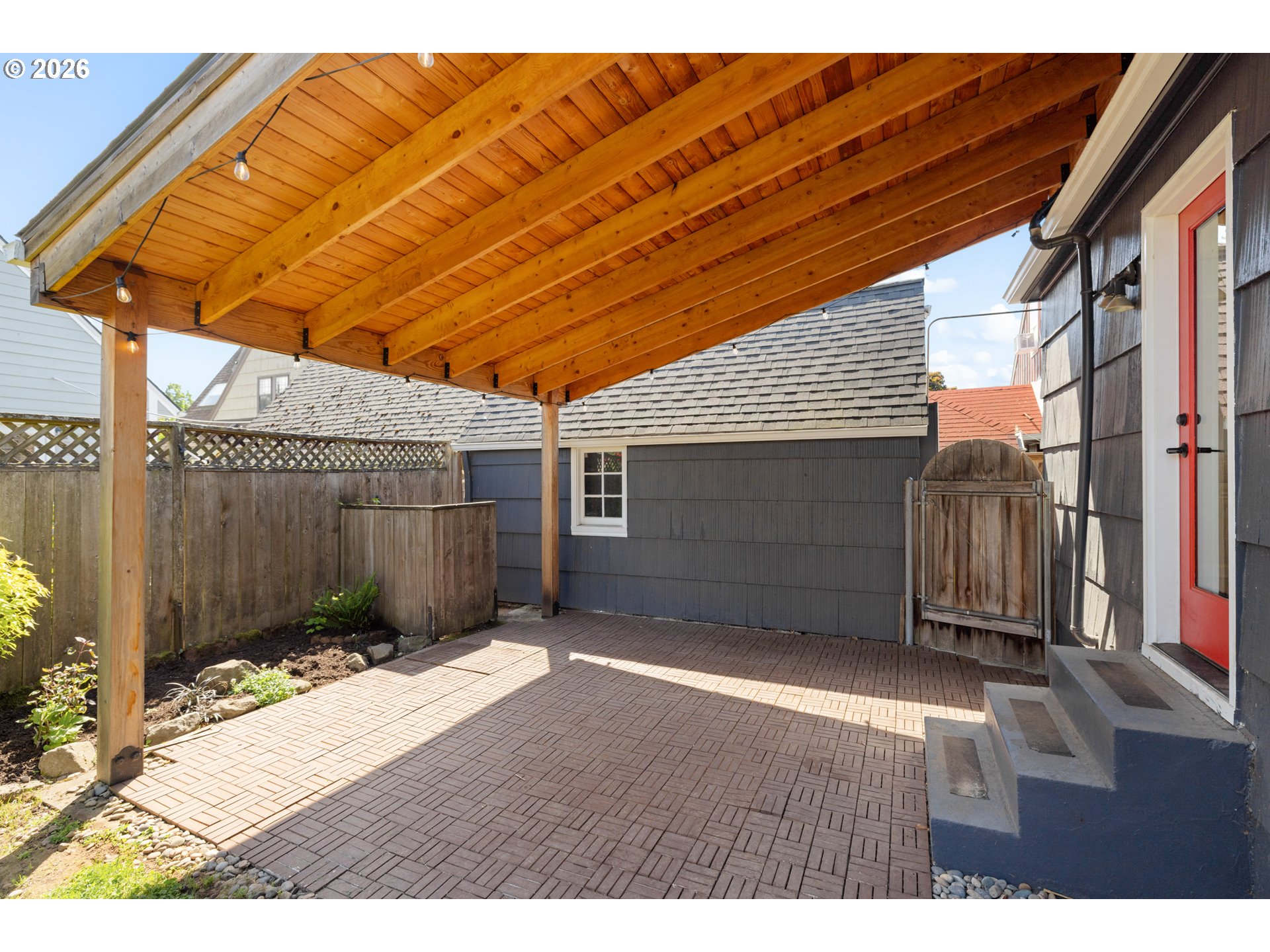 2014 Northeast Crane Street Portland, OR 97211 - Photo 41 of 44