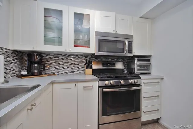 $340,000 | 14 Somerset Drive, Suffern, NY 10901