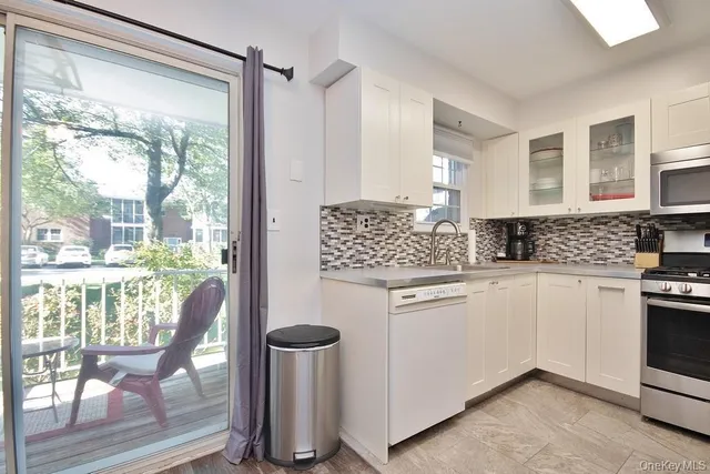 $340,000 | 14 Somerset Drive, Suffern, NY 10901