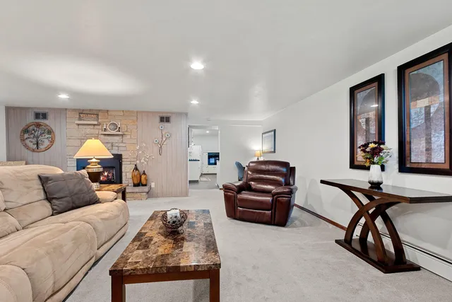 $499,900 | 2203 Gilson Court, Green Bay, WI 54304