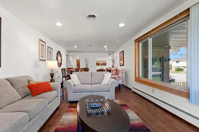 $499,900 | 2203 Gilson Court, Green Bay, WI 54304