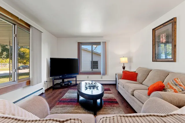 $499,900 | 2203 Gilson Court, Green Bay, WI 54304