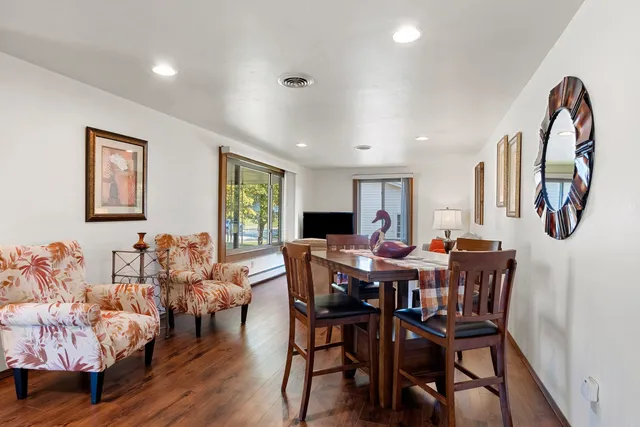 $499,900 | 2203 Gilson Court, Green Bay, WI 54304